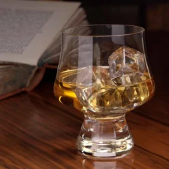Armchair Spirits Snifter Glass -Best Glassware Store armchair 1